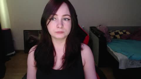Snapshot of laralianna chatting on 04-29-26, 09:35 Laralianna online show from 04-29-26, 09:35
