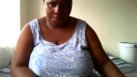 Snapshot of laralovex chatting on 01-22-25, 08:18 laralovex online show from 01-22-25, 08:18