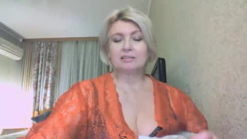 laramrs online show from 11-21-25, 05:55