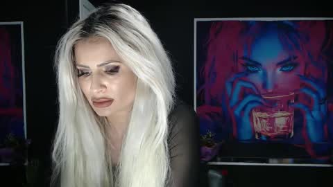 laras_moans online show from 11-21-25, 10:36