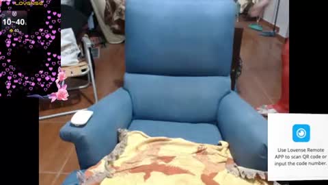Snapshot of larasexxxyfun chatting on 07-08-26, 01:32 larasexxxyfun online show from 07-08-26, 01:32