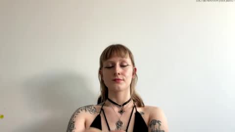 Snapshot of larasweetgirl chatting on 05-21-26, 03:52 Lara online show from 05-21-26, 03:52