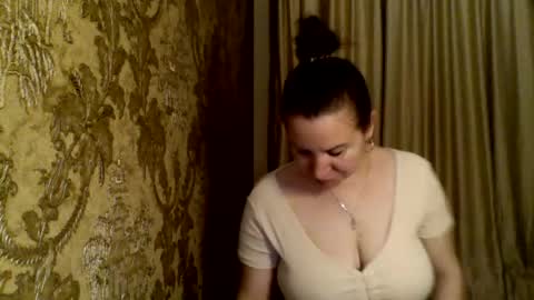 Snapshot of laraswity chatting on 07-28-26, 08:23 LaraSwity online show from 07-28-26, 08:23
