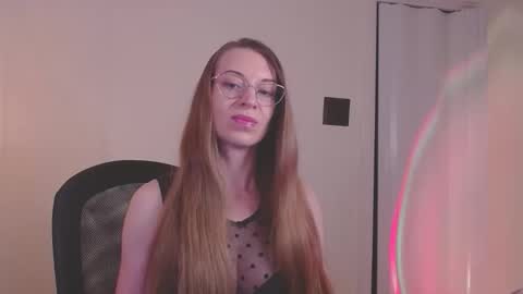 larawintersxxx online show from 06-01-26, 08:54