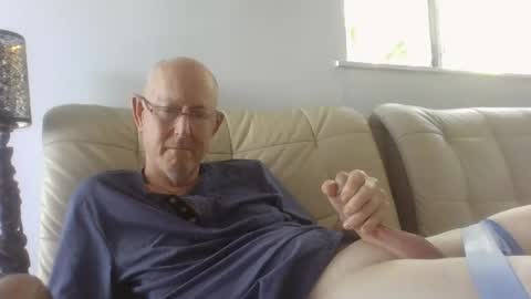 largerthan-   say hi on entry online show from 02-07-26, 12:47