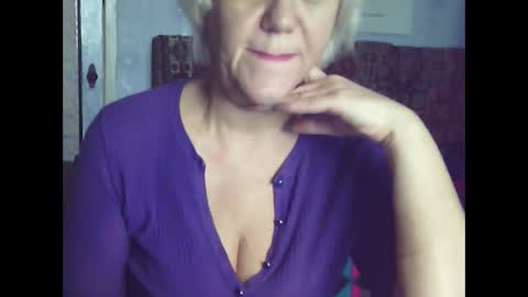Snapshot of larisaq4ugo24 chatting on 01-09-25, 09:48 larisaq4ugo24 online show from 01-09-25, 09:48