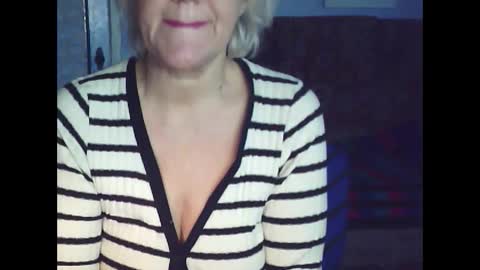Snapshot of larisaq4ugo24 chatting on 02-11-25, 12:16 larisaq4ugo24 online show from 02-11-25, 12:16
