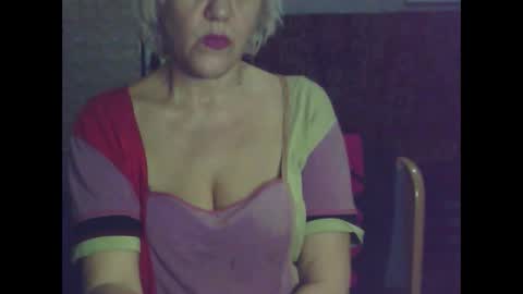 Snapshot of larisaq4ugo24 chatting on 03-08-25, 07:42 larisaq4ugo24 online show from 03-08-25, 07:42