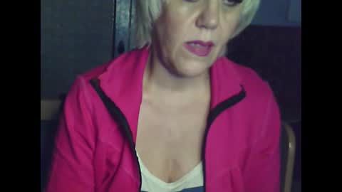 Snapshot of larisaq4ugo24 chatting on 10-10-25, 09:52 larisaq4ugo24 online show from 10-10-25, 09:52