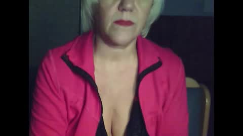 Snapshot of larisaq4ugo24 chatting on 10-12-25, 08:46 larisaq4ugo24 online show from 10-12-25, 08:46