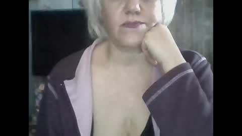 Snapshot of larisaq4ugo24 chatting on 10-15-25, 07:19 larisaq4ugo24 online show from 10-15-25, 07:19