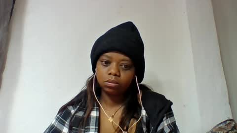 larissa645771 online show from 07-06-26, 05:26