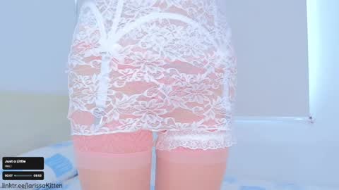 Larissa  online show from 01-12-25, 12:44