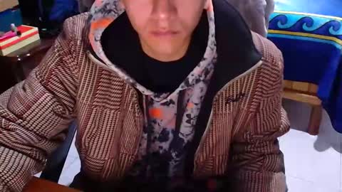 Snapshot of larry_art_a chatting on 02-26-26, 02:27 Larry online show from 02-26-26, 02:27