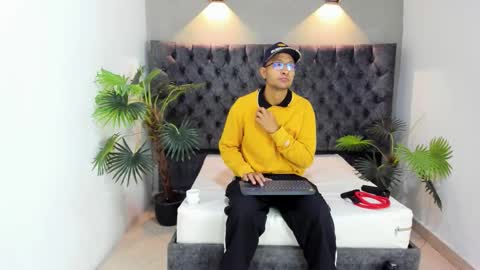 LARRY online show from 01-14-26, 12:22