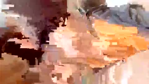 Snapshot of larrybrown13 chatting on 05-04-26, 11:06 larrybrown13 online show from 05-04-26, 11:06
