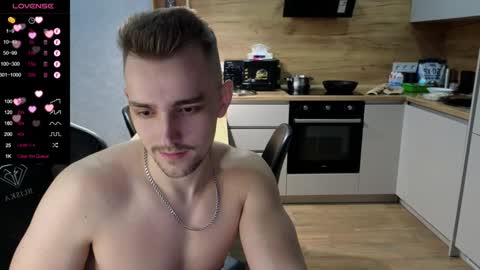 Snapshot of larstar01 chatting on 01-23-25, 08:13 Lars online show from 01-23-25, 08:13