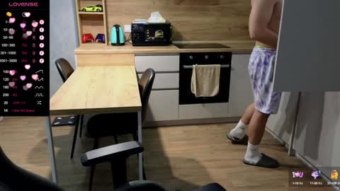 Snapshot of larstar01 chatting on 02-04-25, 09:52 Lars online show from 02-04-25, 09:52