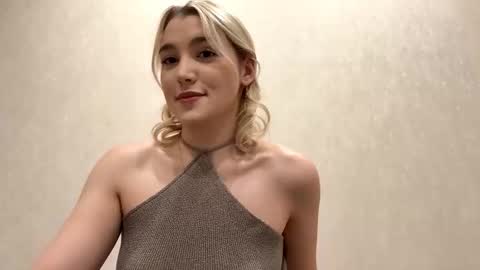 Snapshot of laruebaral chatting on 02-17-26, 09:21 Betty online show from 02-17-26, 09:21