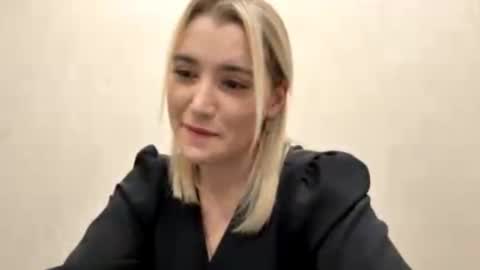 Snapshot of laruebaral chatting on 02-24-26, 09:13 Betty online show from 02-24-26, 09:13