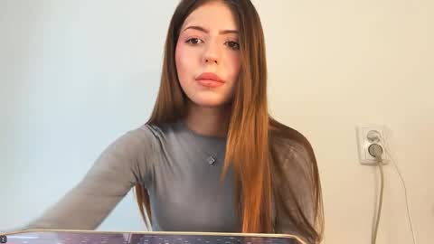 Snapshot of lashundaciviello chatting on 05-03-26, 04:13 Mila online show from 05-03-26, 04:13