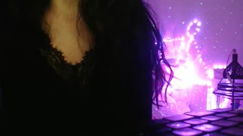 Auri online show from 02-17-26, 03:58