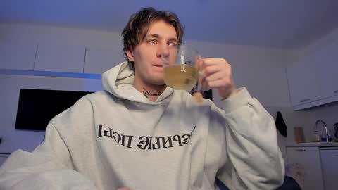 Snapshot of lastnight4you chatting on 02-05-25, 06:13 acie online show from 02-05-25, 06:13