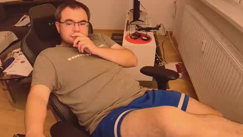 latexboy893 online show from 09-23-25, 08:45