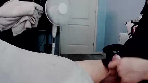 Snapshot of latexchris77 chatting on 06-27-26, 12:44 latexchris77 online show from 06-27-26, 12:44