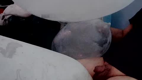 Snapshot of latexchris77 chatting on 07-04-26, 11:16 latexchris77 online show from 07-04-26, 11:16