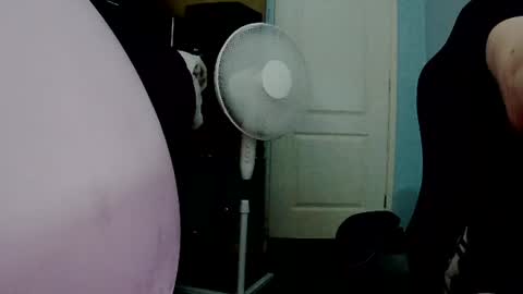Snapshot of latexchris77 chatting on 07-26-26, 07:15 latexchris77 online show from 07-26-26, 07:15
