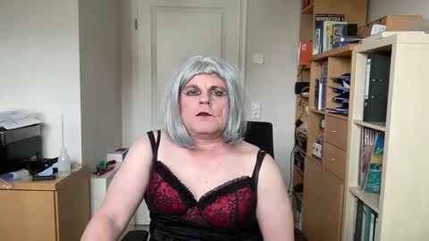 Snapshot of latexdoreen chatting on 02-07-26, 11:25 latexdoreen online show from 02-07-26, 11:25
