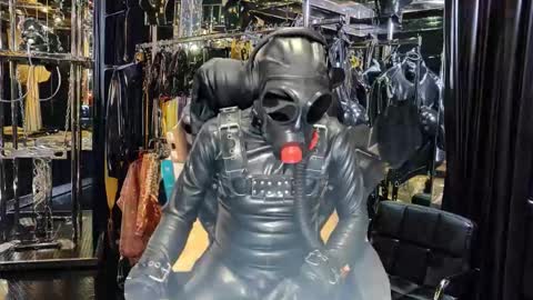 latexlover202 online show from 11-26-25, 09:27