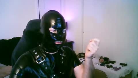 latexminheadroom online show from 01-11-26, 07:24