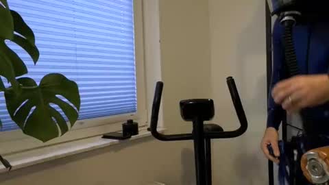 latexslaafboy online show from 12-18-25, 08:09