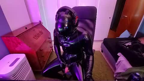 Snapshot of latexviking003 chatting on 07-13-26, 04:32 latexviking003 online show from 07-13-26, 04:32