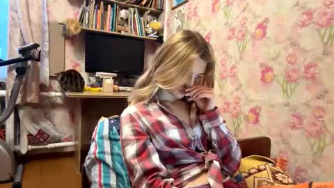 Amelia online show from 01-18-26, 01:15