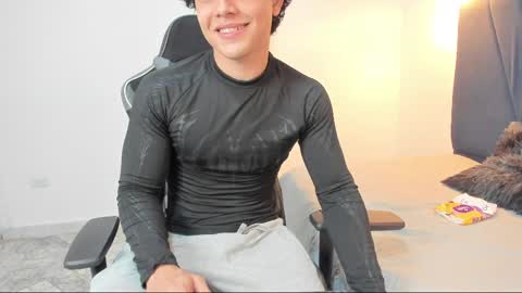 Snapshot of latin_beastx chatting on 05-19-26, 08:04 latin_beastx online show from 05-19-26, 08:04