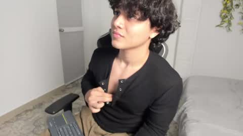 Snapshot of latin_beastx chatting on 06-17-26, 08:10 latin_beastx online show from 06-17-26, 08:10