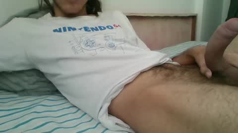 Snapshot of latin_boi6 chatting on 10-09-25, 01:53 Angel online show from 10-09-25, 01:53