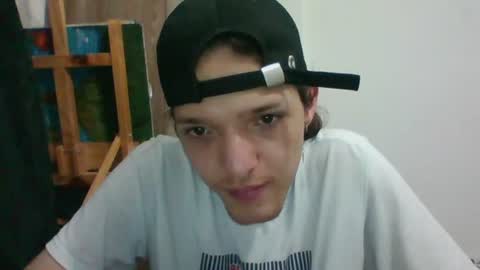 Snapshot of latin_boi6 chatting on 08-06-26, 01:07 Angel online show from 08-06-26, 01:07