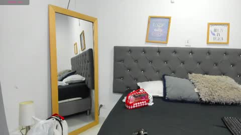 Snapshot of latin_couple20y chatting on 07-26-26, 02:09 Johana y Santiago online show from 07-26-26, 02:09