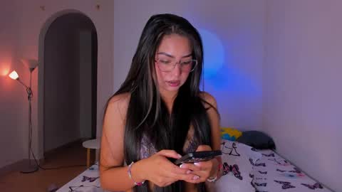 Snapshot of latin_gabby chatting on 09-11-25, 09:04 Gabby online show from 09-11-25, 09:04