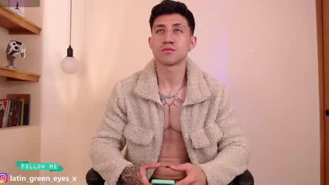Snapshot of latin_green_eyes_ chatting on 03-10-25, 01:10 latin_green_eyes_ online show from 03-10-25, 01:10