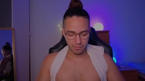  Free OF online show from 11-24-25, 06:24