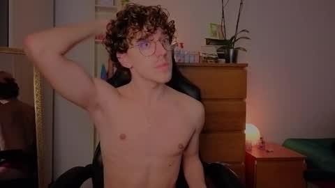  Free OF online show from 12-21-25, 05:03