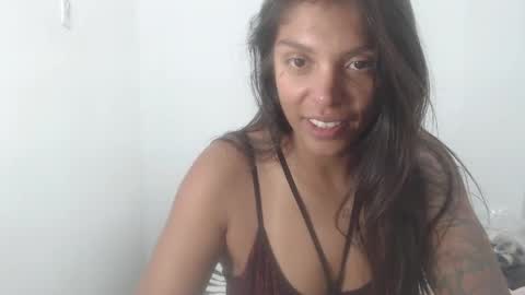 Snapshot of latin_meg chatting on 05-12-26, 02:25 M E G A N online show from 05-12-26, 02:25