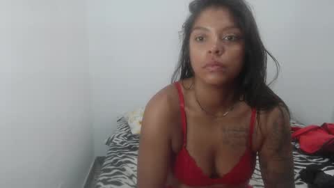 Snapshot of latin_meg chatting on 05-18-26, 04:13 M E G A N online show from 05-18-26, 04:13