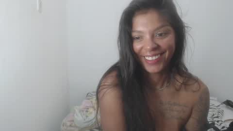 Snapshot of latin_meg chatting on 05-24-26, 04:12 M E G A N online show from 05-24-26, 04:12