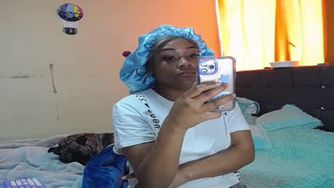 Snapshot of latin_rihanna_j chatting on 03-10-25, 07:07 karen online show from 03-10-25, 07:07